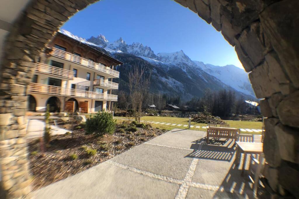chic appart 6 pers dans résidence luxueuse La Cordee wellness gym piscine OUVERT et télétravail Chamonix Esterno foto