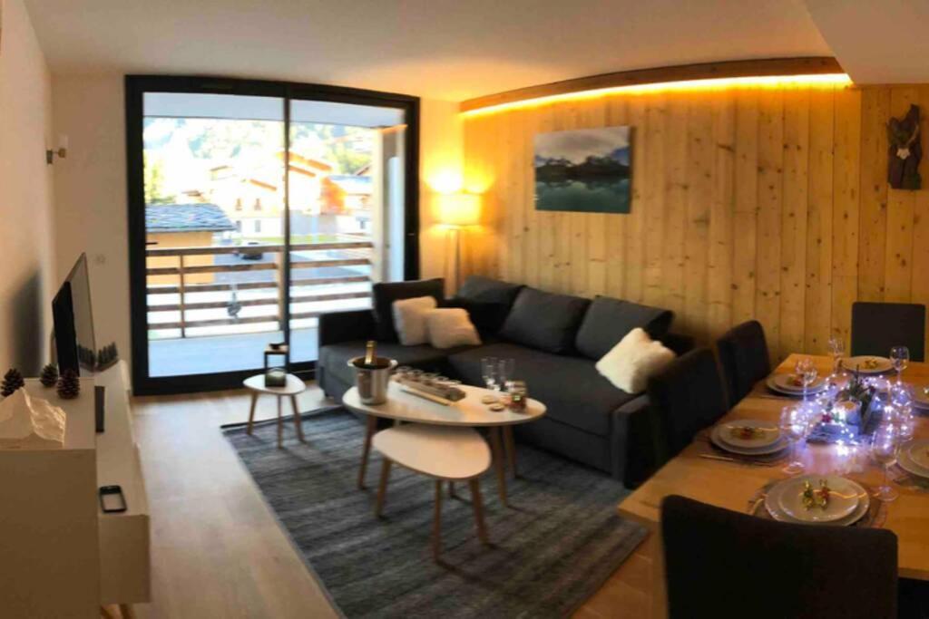 chic appart 6 pers dans résidence luxueuse La Cordee wellness gym piscine OUVERT et télétravail Chamonix Esterno foto